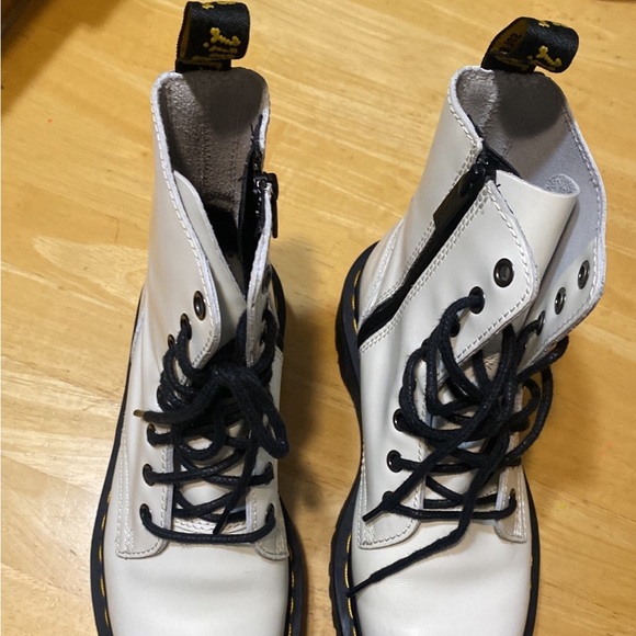 Dr. Martens JADON PLATFORM BOOTS WHITE - Picture 6 of 7